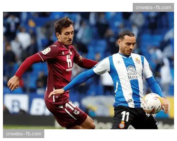 深度复盘:赫塔菲的密集防守如何限制了皇家社会的传控体系 深度复盘:赫塔菲的密集防守如何限制了皇家社会的传控体系