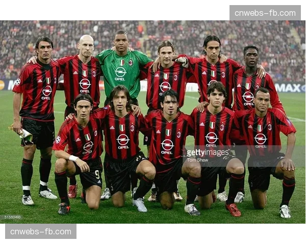 “足球进校园”项目启动，AC米兰传奇舍甫琴科访问米兰当地小学